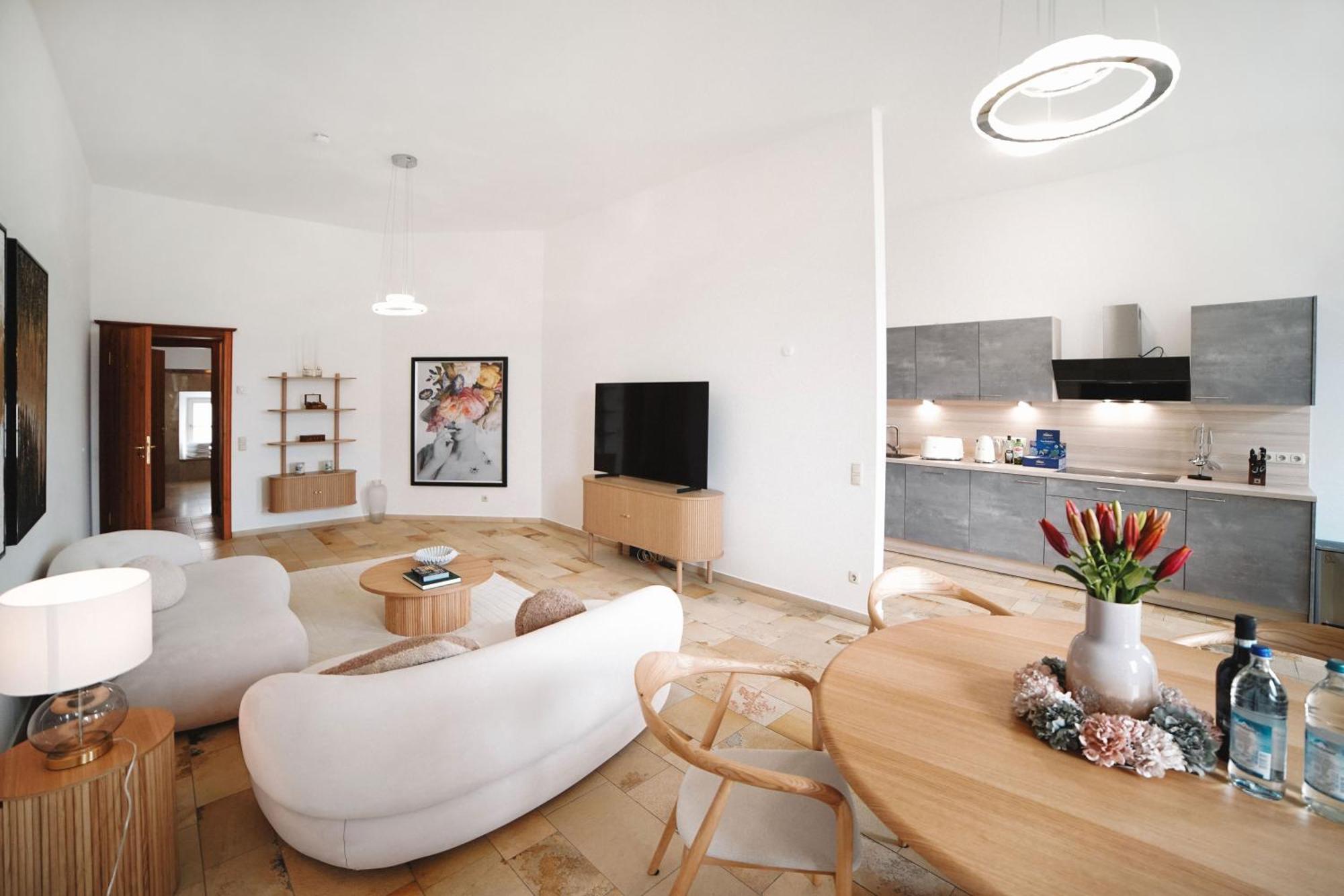 Loewenherz Homes Luxury Apartment - Stadt- Und Seenaehe - Fellnasenfreundlich - Lichtdurchflutet Stephanskirchen Екстериор снимка
